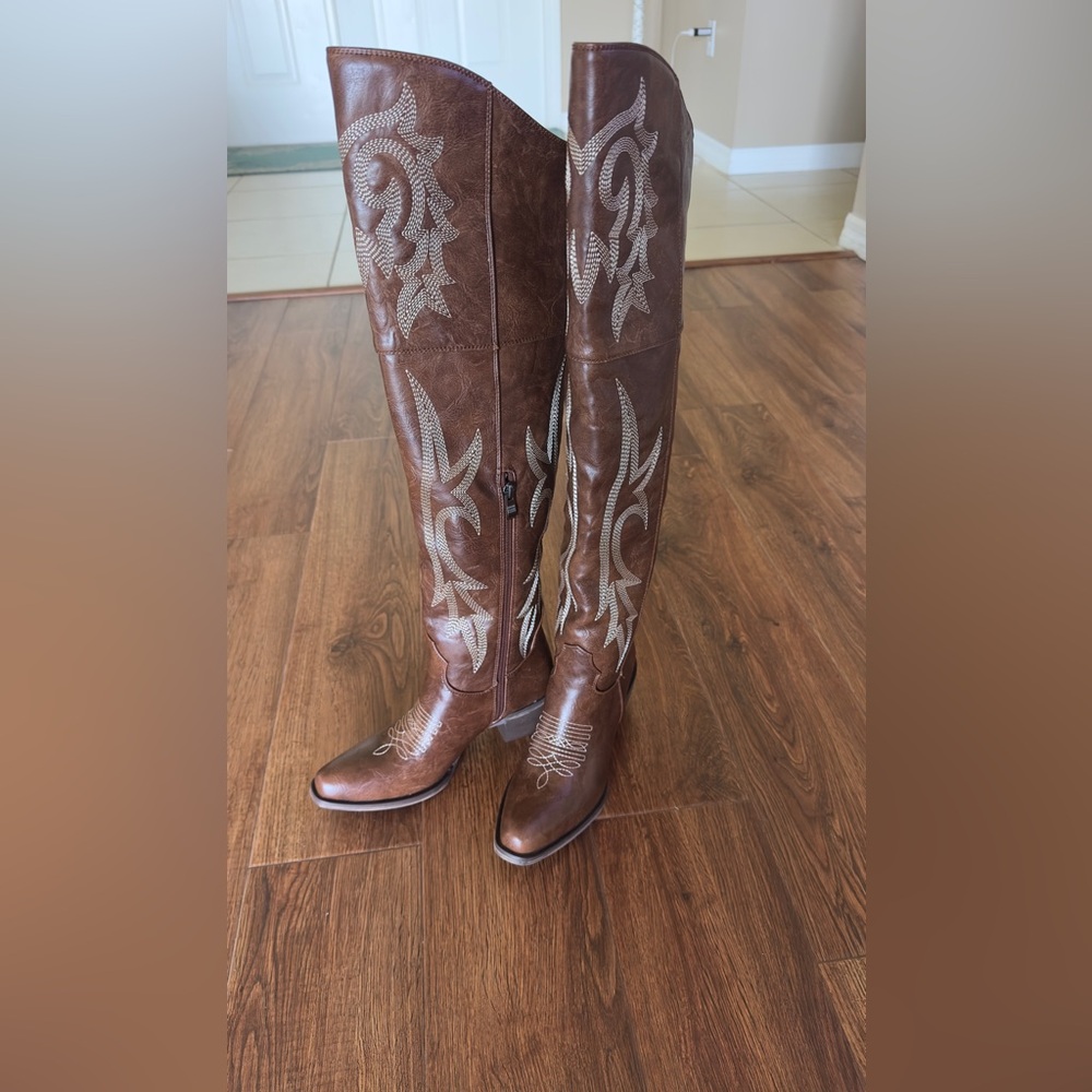 Brown Embroidered Knee-High Western Boots for Women - Picture 6 of 6